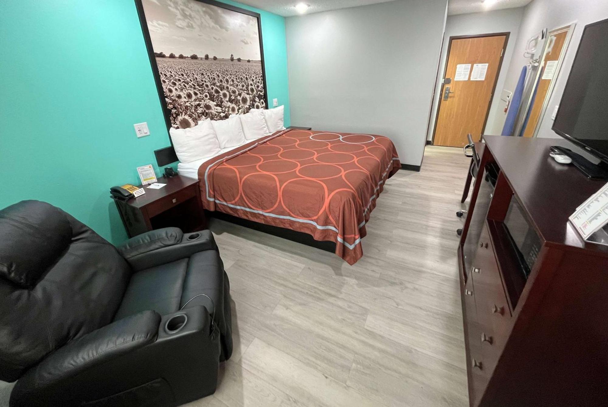 Super 8 By Wyndham Emporia Μοτέλ Εξωτερικό φωτογραφία
